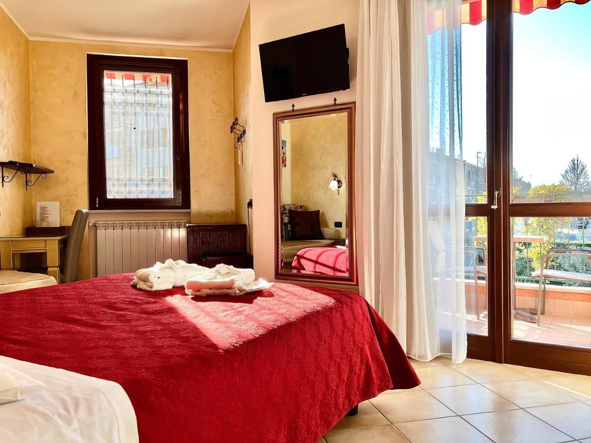 ديسينسانو ديل غاردا B&B Desenzano Paradise المظهر الخارجي الصورة